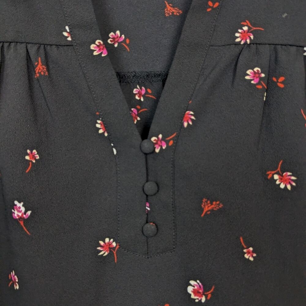 1 State Floral Blouse S Black Ditsy Print Long Sleeve Feminine NWT - Picture 4 of 11